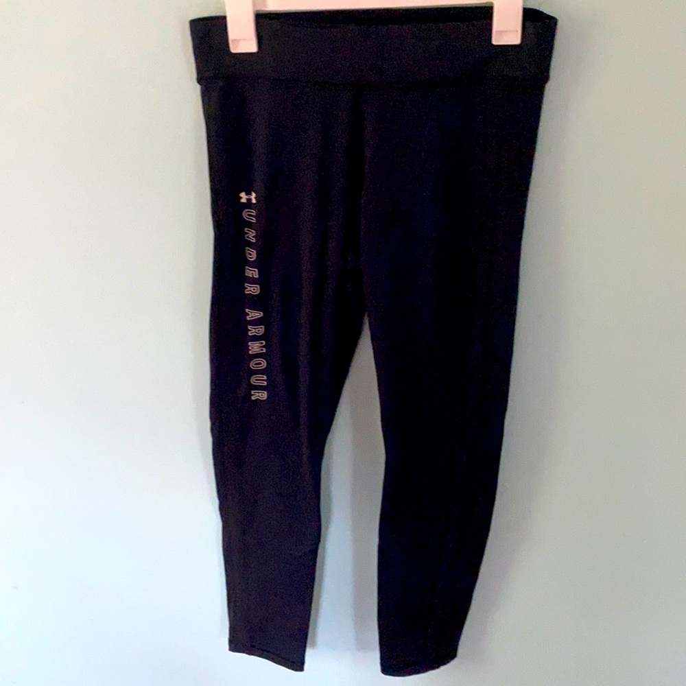Black legging. Under Armour. Size L.